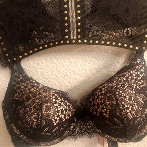 Victoria’s Secret very sexy push up 32D